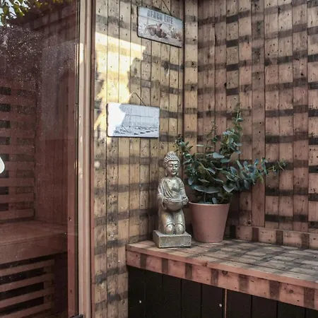 Amazing In Rekem-lanaken With Sauna, Wifi And 2 Bedrooms * لاناكن